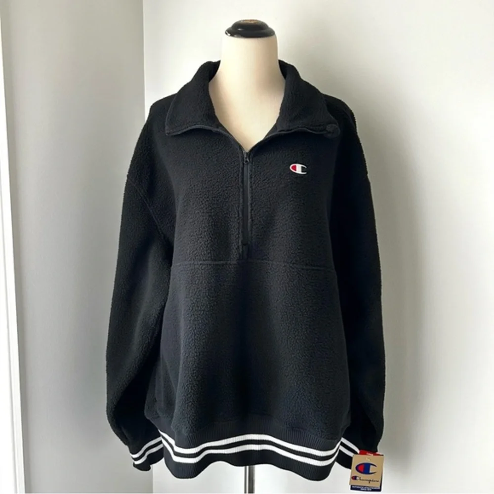 🌸BRAND NEW Champion Pullover. Fuzzy & Cozy. Black/White w/ Pockets Size: XL - Picture 1 of 14